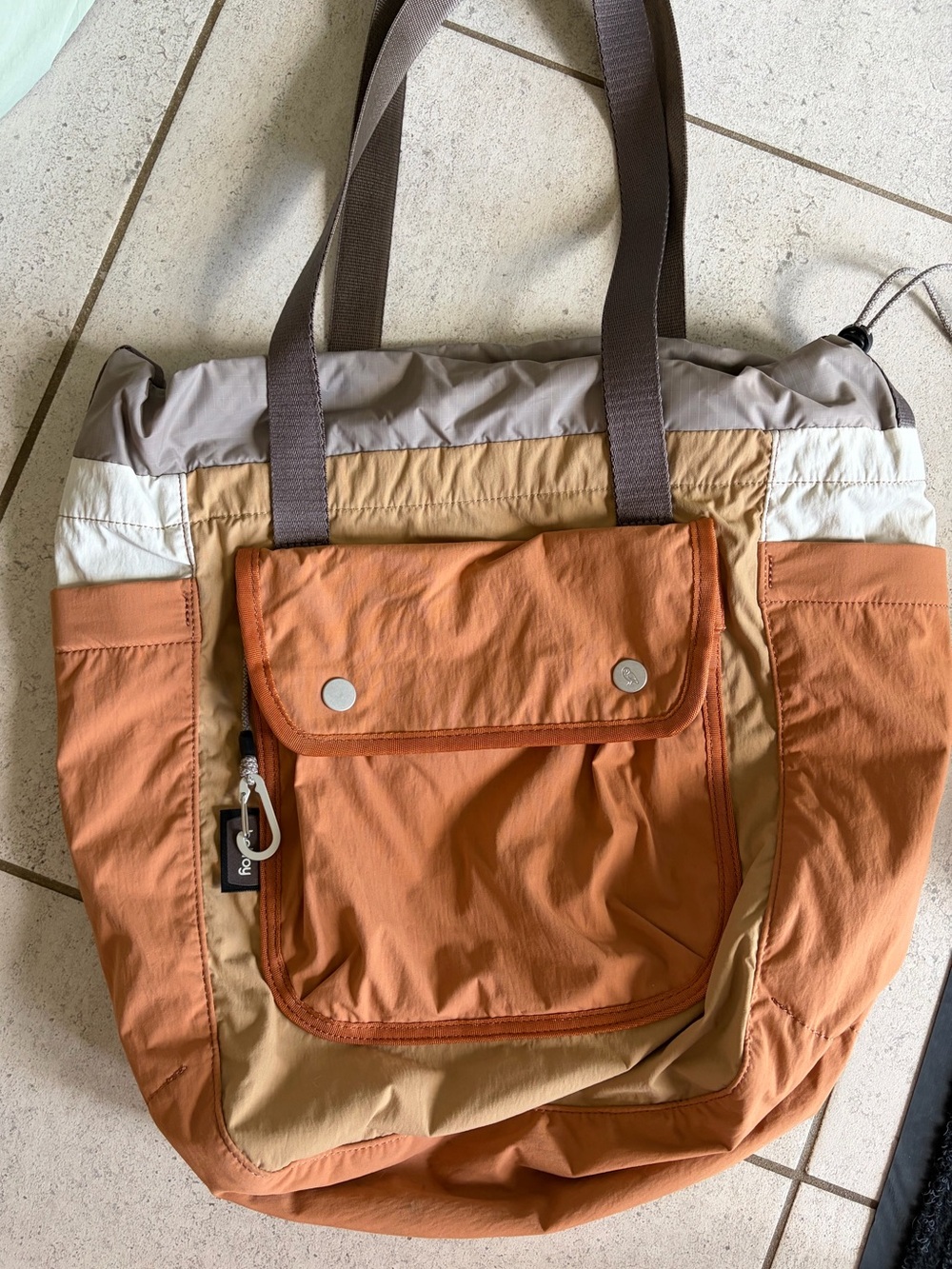 Bellroy Cinch Tote in Sand Dune